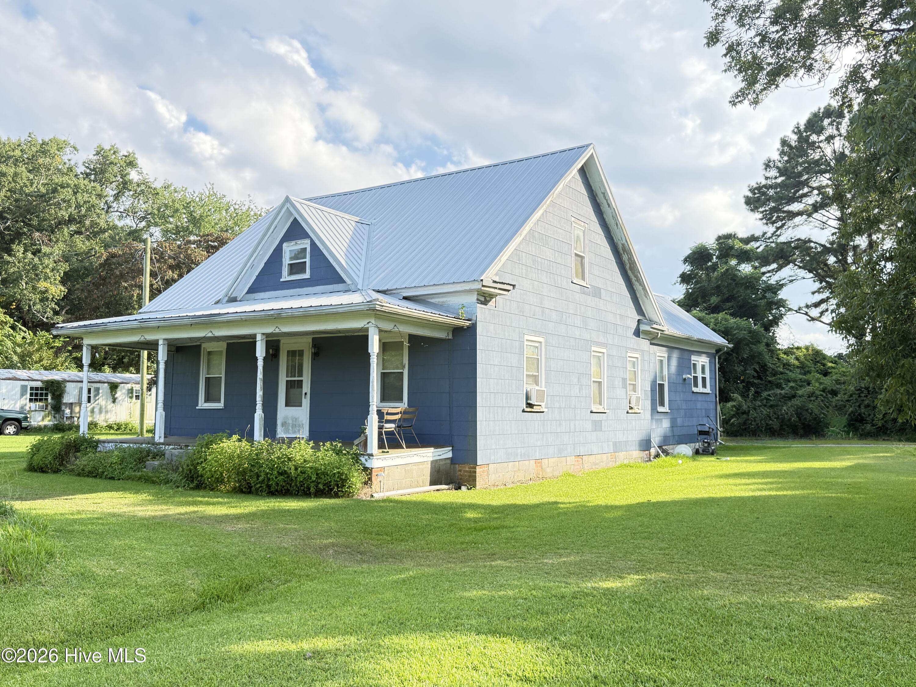 1382 Harvey Point Road Hertford, NC 27944 - Photo 1 of 14 Gallery Image 1