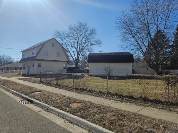 $155,000 | 7650 Rogers Street, Machesney Park, IL 61115