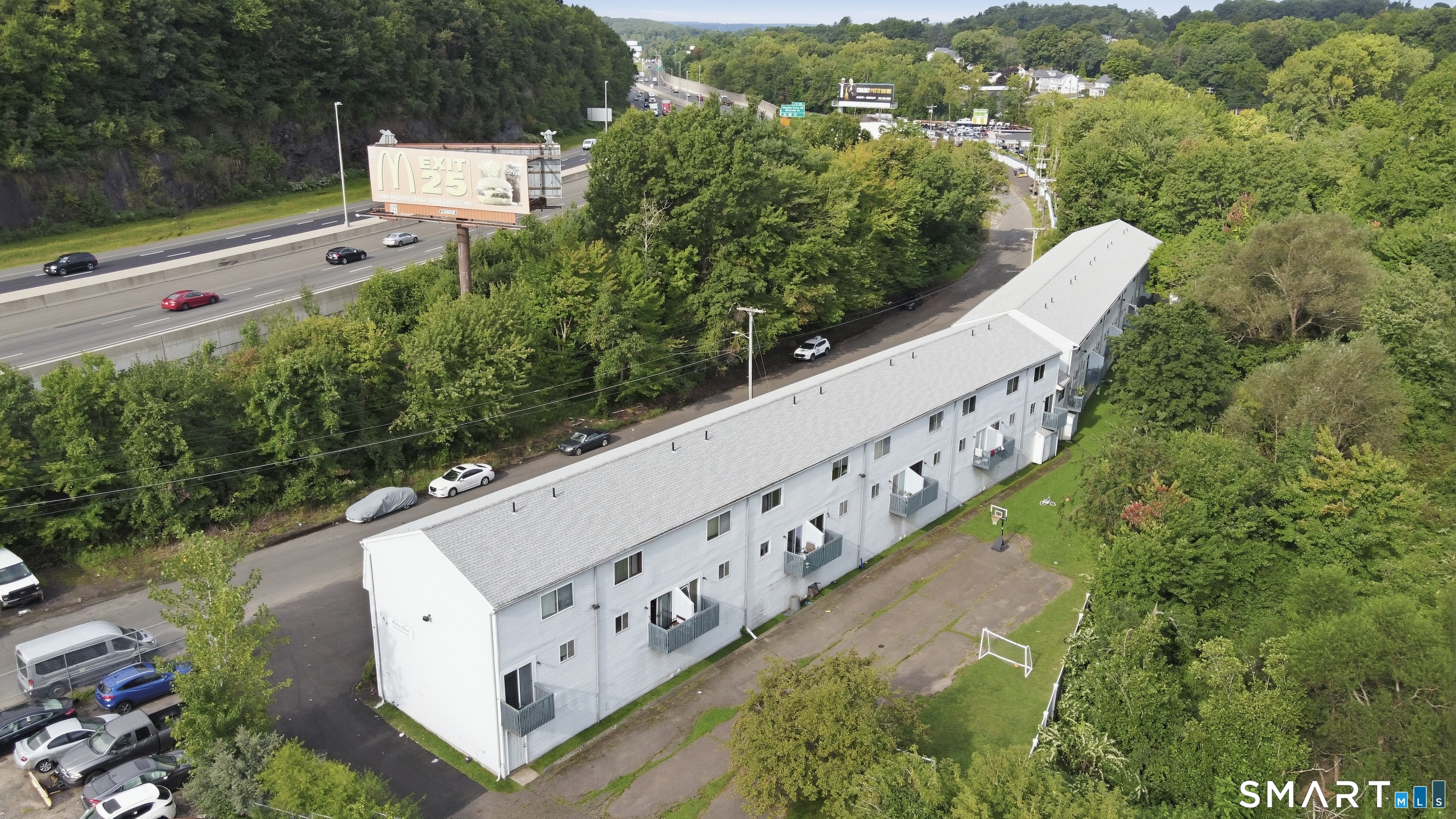 168 Mulloy Road, Unit 2 Waterbury, CT 06705 - Photo 17 of 19 Gallery Image 17
