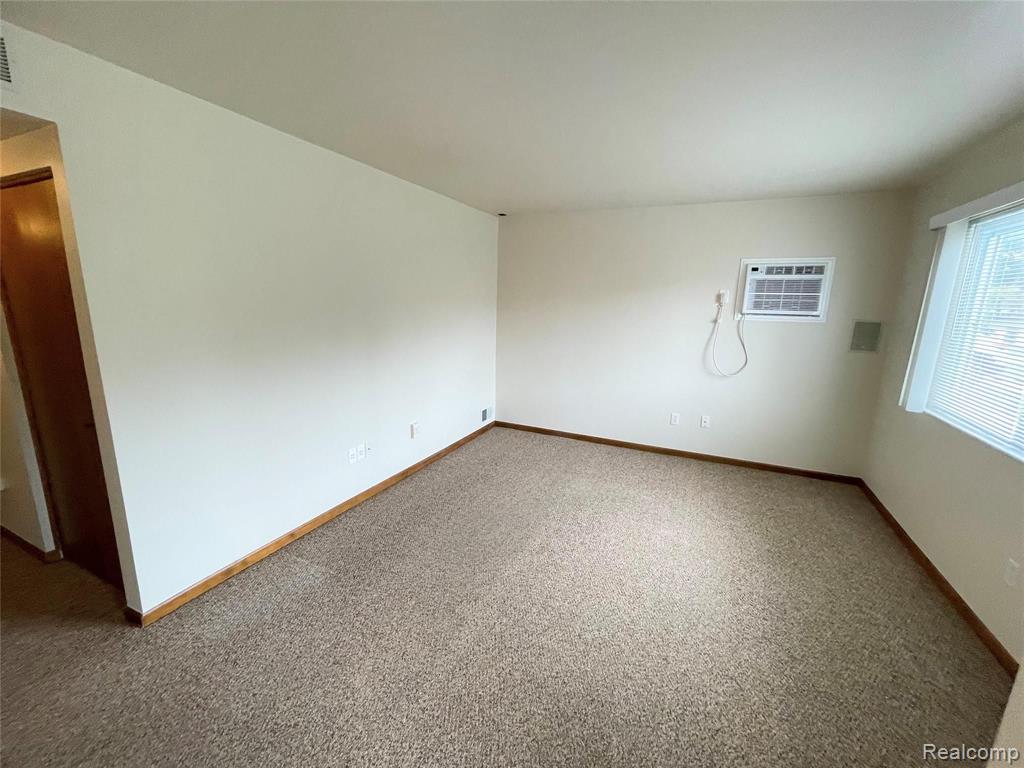 4143 Stephens Road Warren, MI 48091 - Photo 12 of 16