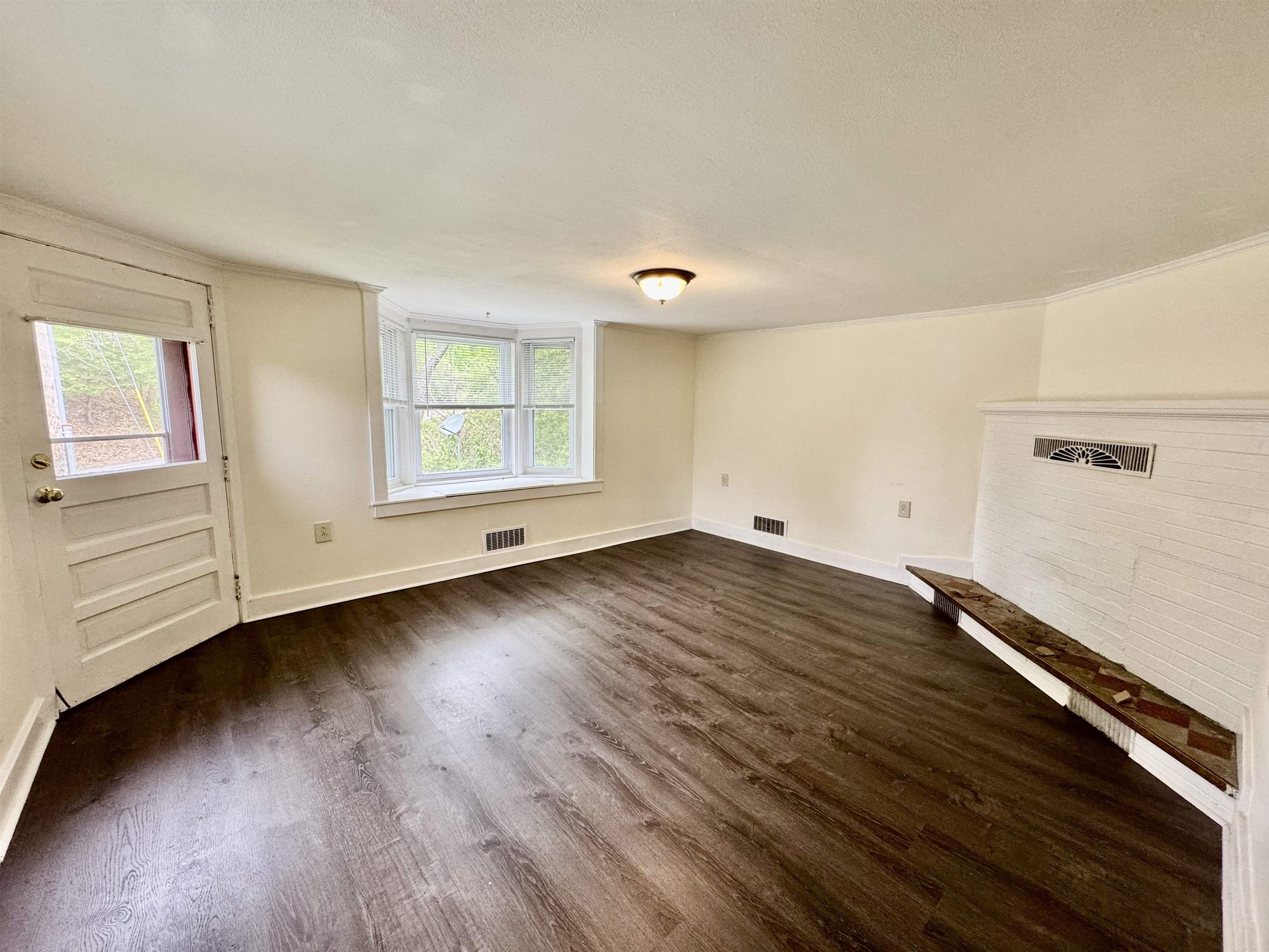 328 North Main Street Lebanon, NH 03784 - Photo 10 of 16