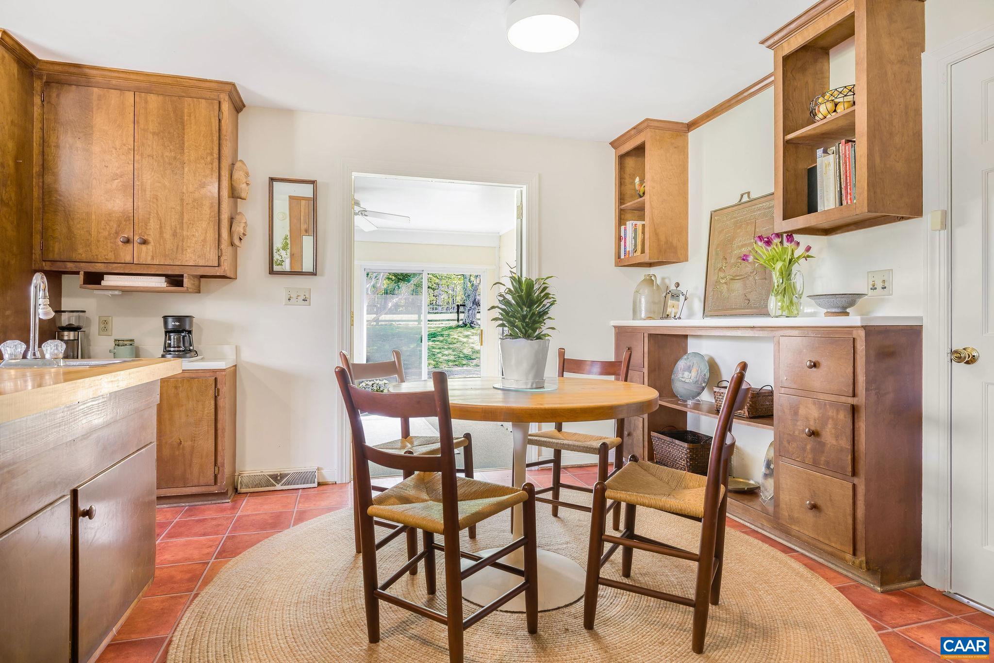 2176 Lindsay Road Gordonsville, VA 22942 - Photo 23 of 70 a dining room with furniture and window