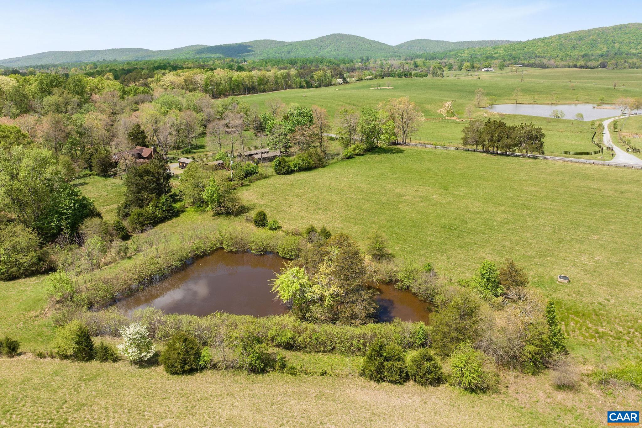 2176 Lindsay Road Gordonsville, VA 22942 - Photo 54 of 70 Small barn