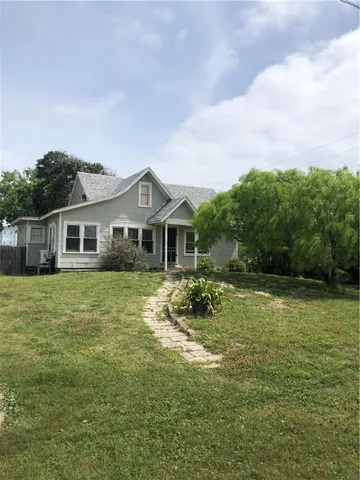 $2,500 | 325 East Oaks Avenue, Port Aransas, TX 78373