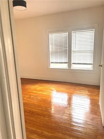 $2,500 | 325 East Oaks Avenue, Port Aransas, TX 78373