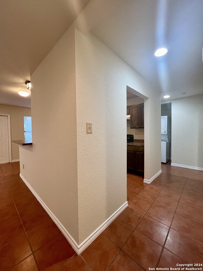 1721 Quintana Road, Unit 101 San Antonio, TX 78211 - Photo 11 of 38