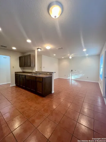 $985 | 1721 Quintana Road, Unit 101, San Antonio, TX 78211