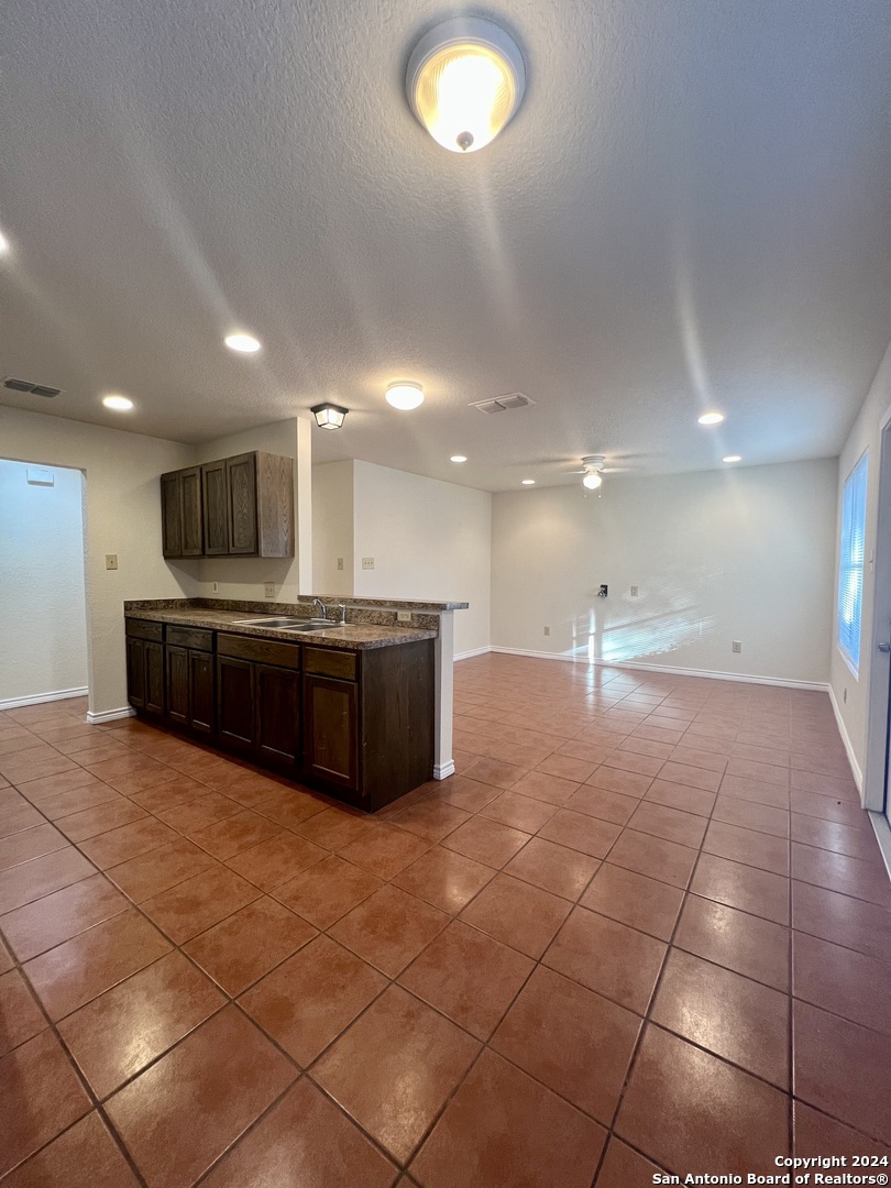 1721 Quintana Road, Unit 101 San Antonio, TX 78211 - Photo 18 of 38