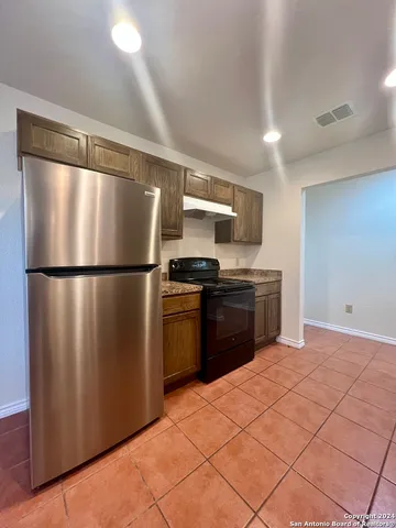 $985 | 1721 Quintana Road, Unit 101, San Antonio, TX 78211