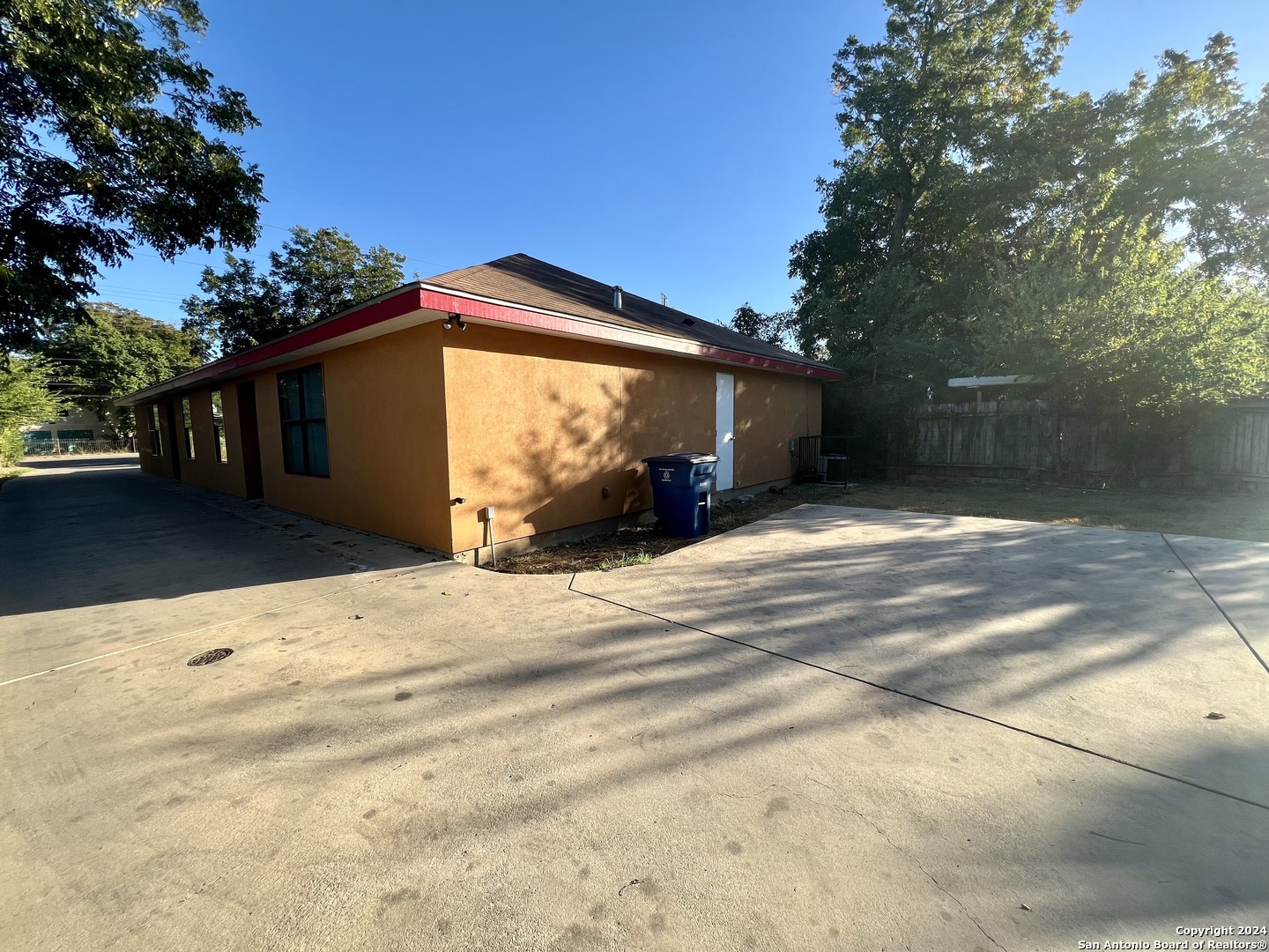 1721 Quintana Road, Unit 101 San Antonio, TX 78211 - Photo 2 of 38