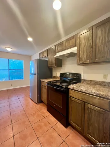 $985 | 1721 Quintana Road, Unit 101, San Antonio, TX 78211