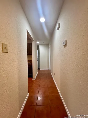 $985 | 1721 Quintana Road, Unit 101, San Antonio, TX 78211