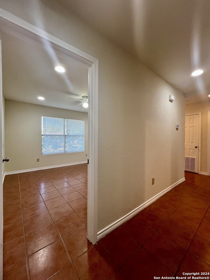 1721 Quintana Road, Unit 101 San Antonio, TX 78211 - Photo 31 of 38