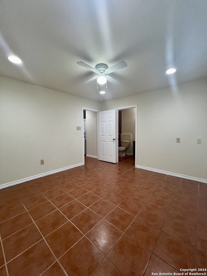 1721 Quintana Road, Unit 101 San Antonio, TX 78211 - Photo 33 of 38