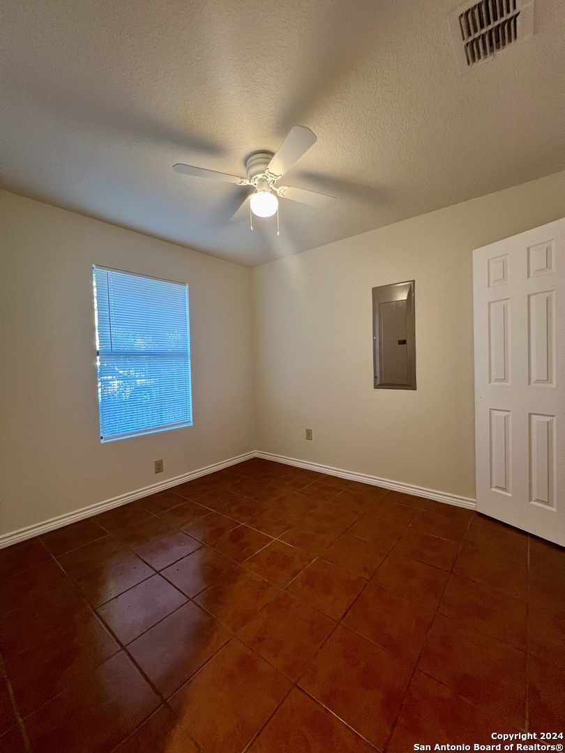 1721 Quintana Road, Unit 101 San Antonio, TX 78211 - Photo 7 of 38