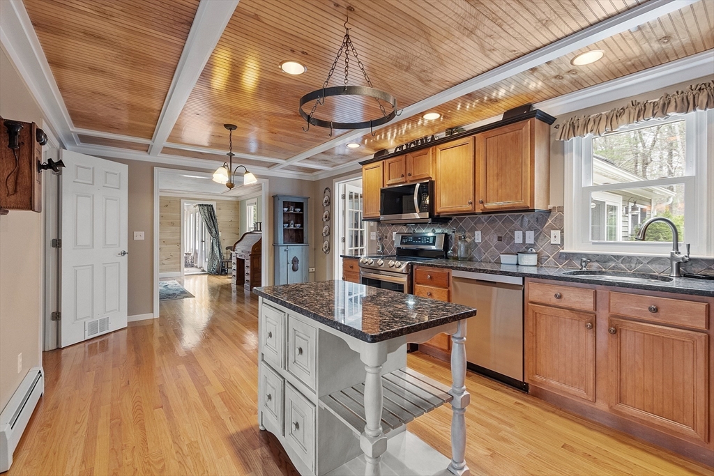 39 Prescott Street Rutland, MA 01543 - Photo 18 of 39