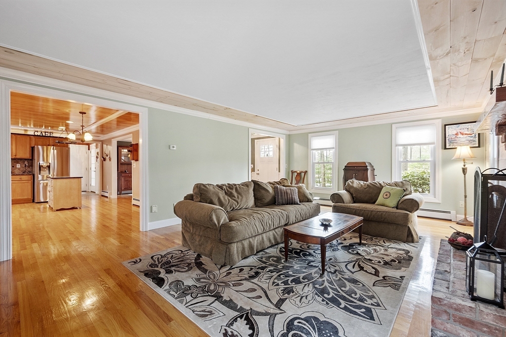 39 Prescott Street Rutland, MA 01543 - Photo 6 of 39