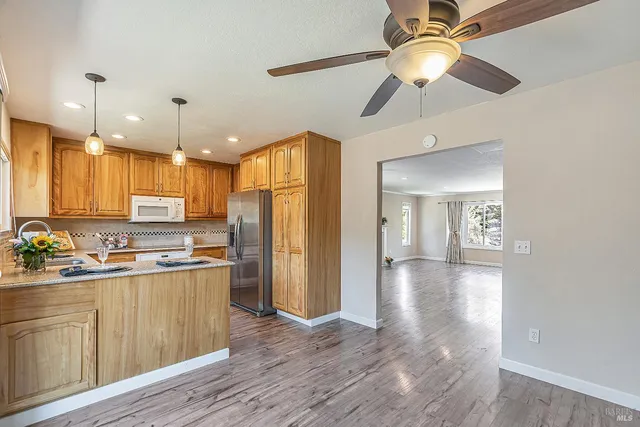 $880,000 | 2080 Mt Olive Way, Santa Rosa, CA 95404