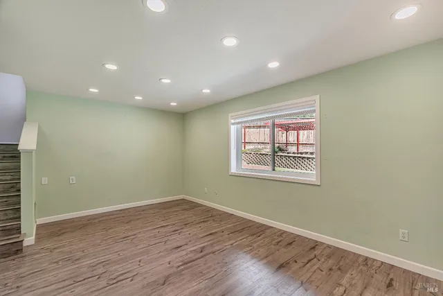 $880,000 | 2080 Mt Olive Way, Santa Rosa, CA 95404