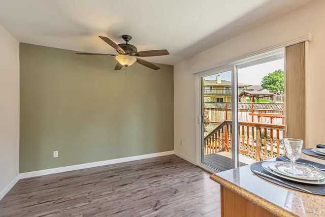 $880,000 | 2080 Mt Olive Way, Santa Rosa, CA 95404