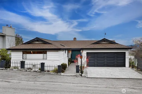 $2,350,000 | 7710 57th Avenue Northeast, Seattle, WA 98115