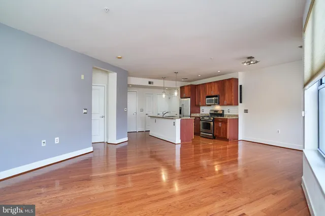 $2,475 | 1800 Wilson Boulevard, Unit 250, Arlington, VA 22201