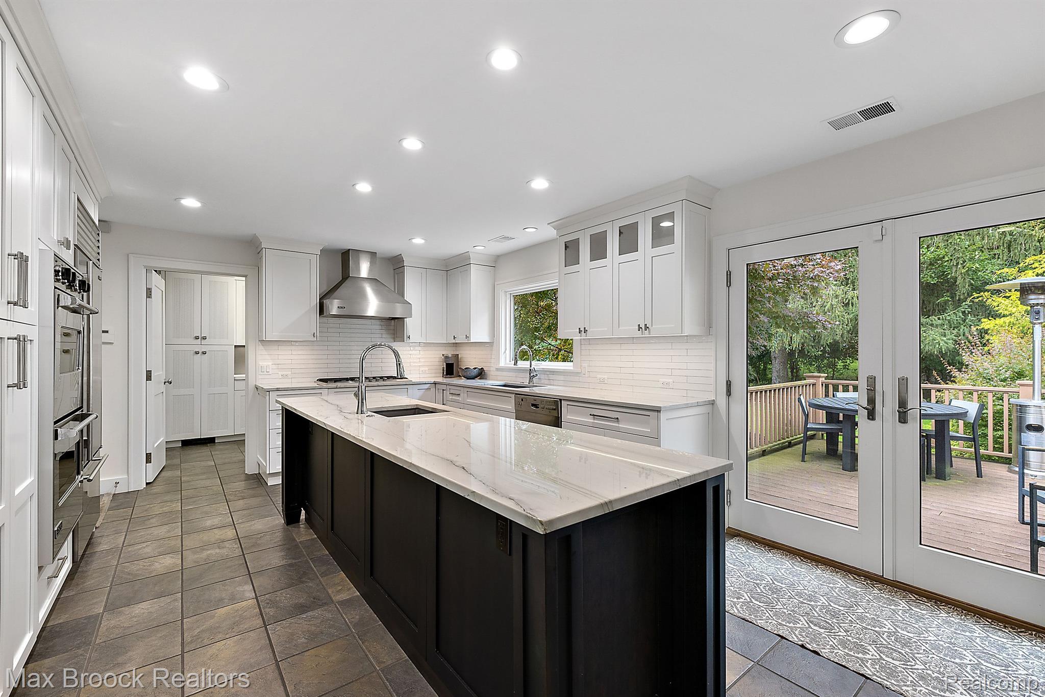 4050 Nearbrook Road Bloomfield Hills, MI 48302 - Photo 11 of 41 Gallery Image 11