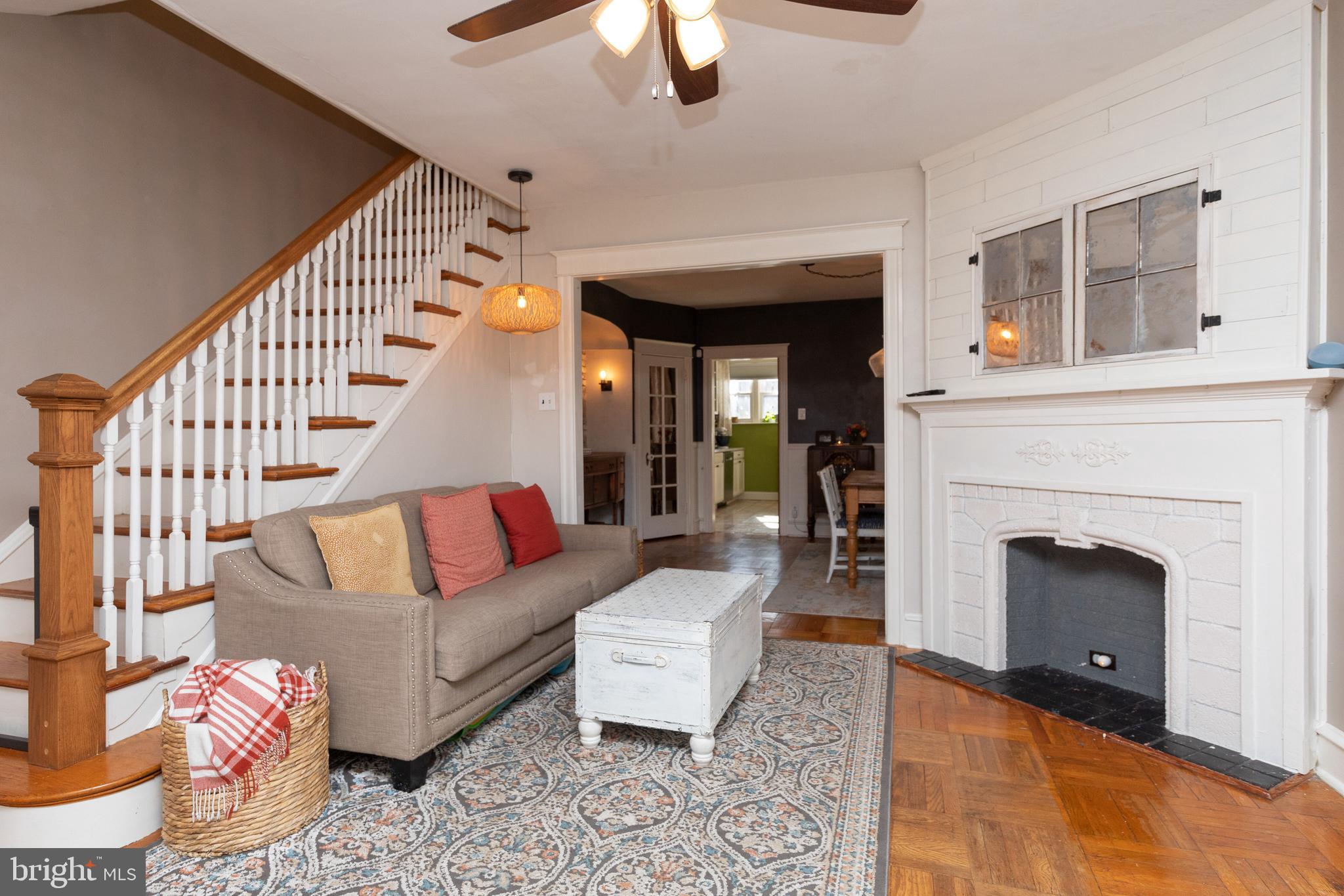 122 Roumfort Road Philadelphia, PA 19119 - Photo 3 of 35 Living Room