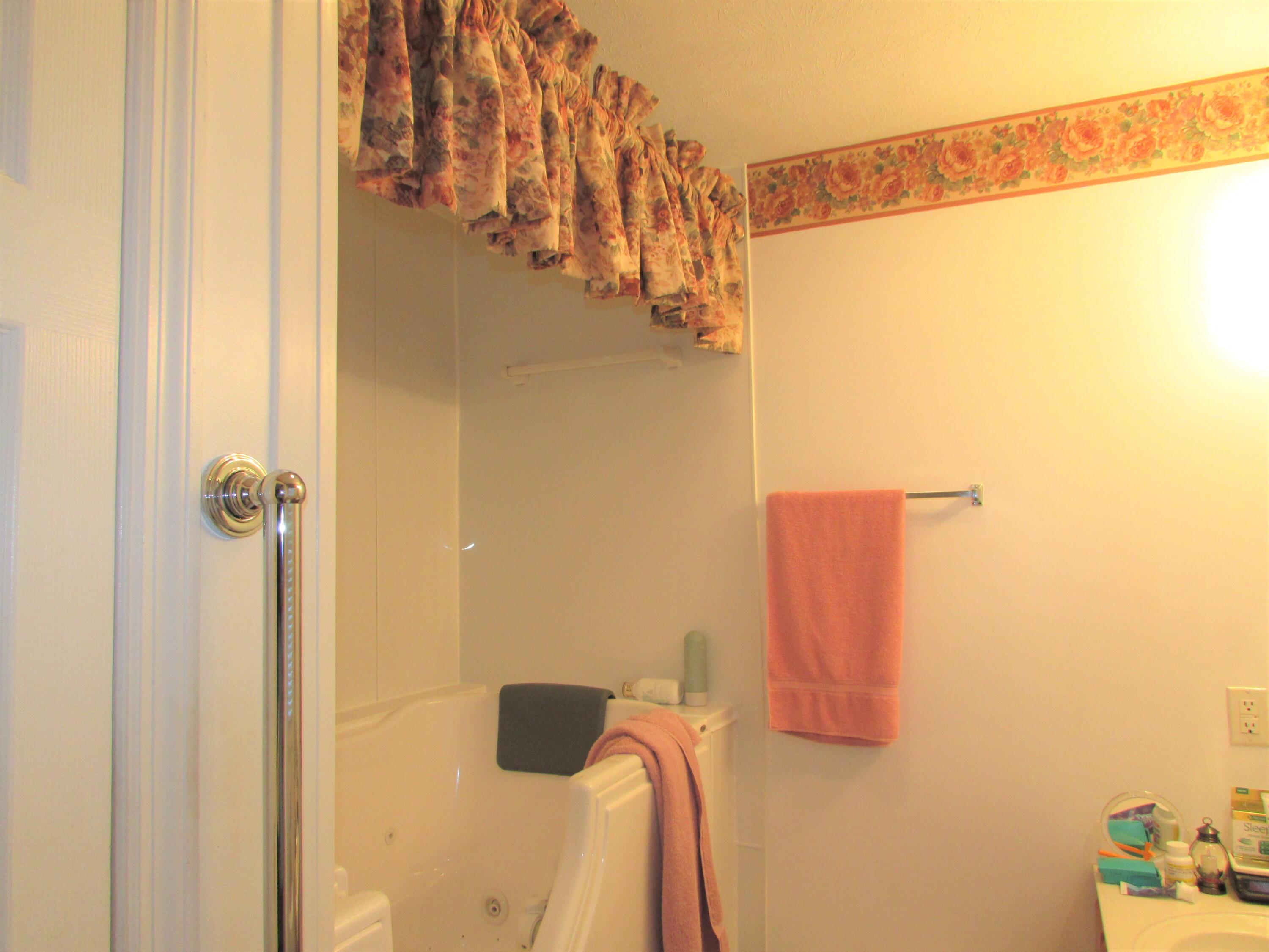 216 George Bowers Road Elizabethton, TN 37643 - Photo 16 of 28 216 George Bowersw Road Elizabethton TN
