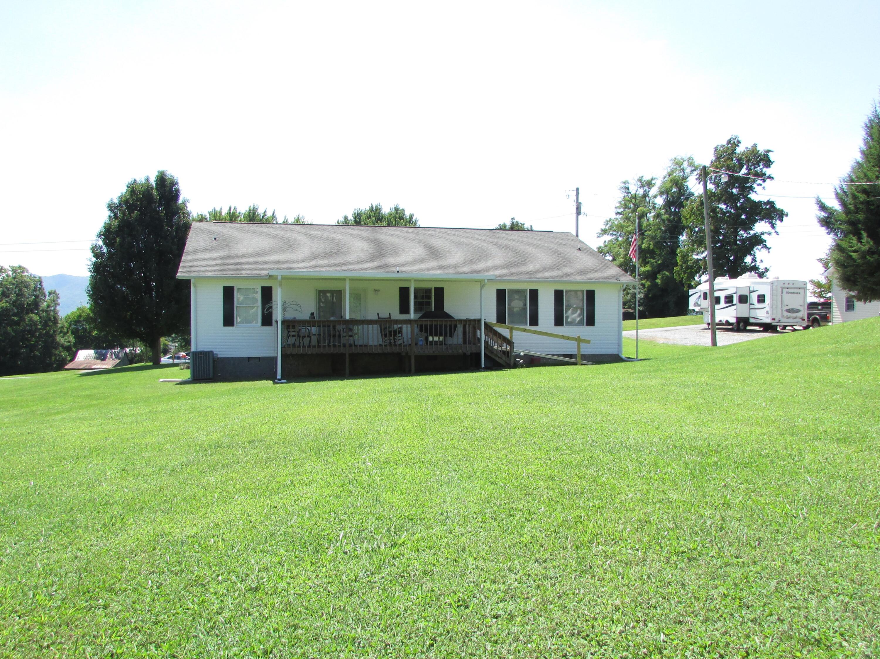 216 George Bowers Road Elizabethton, TN 37643 - Photo 8 of 28 216 George Bowersw Road Elizabethton TN