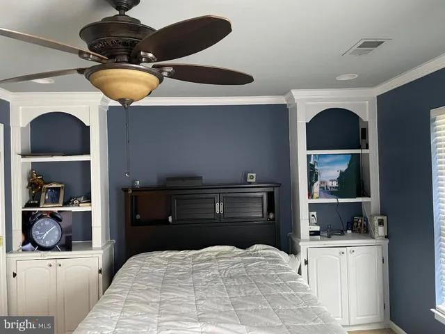 $4,500 | 9908 East Hill Drive, Lorton, VA 22079