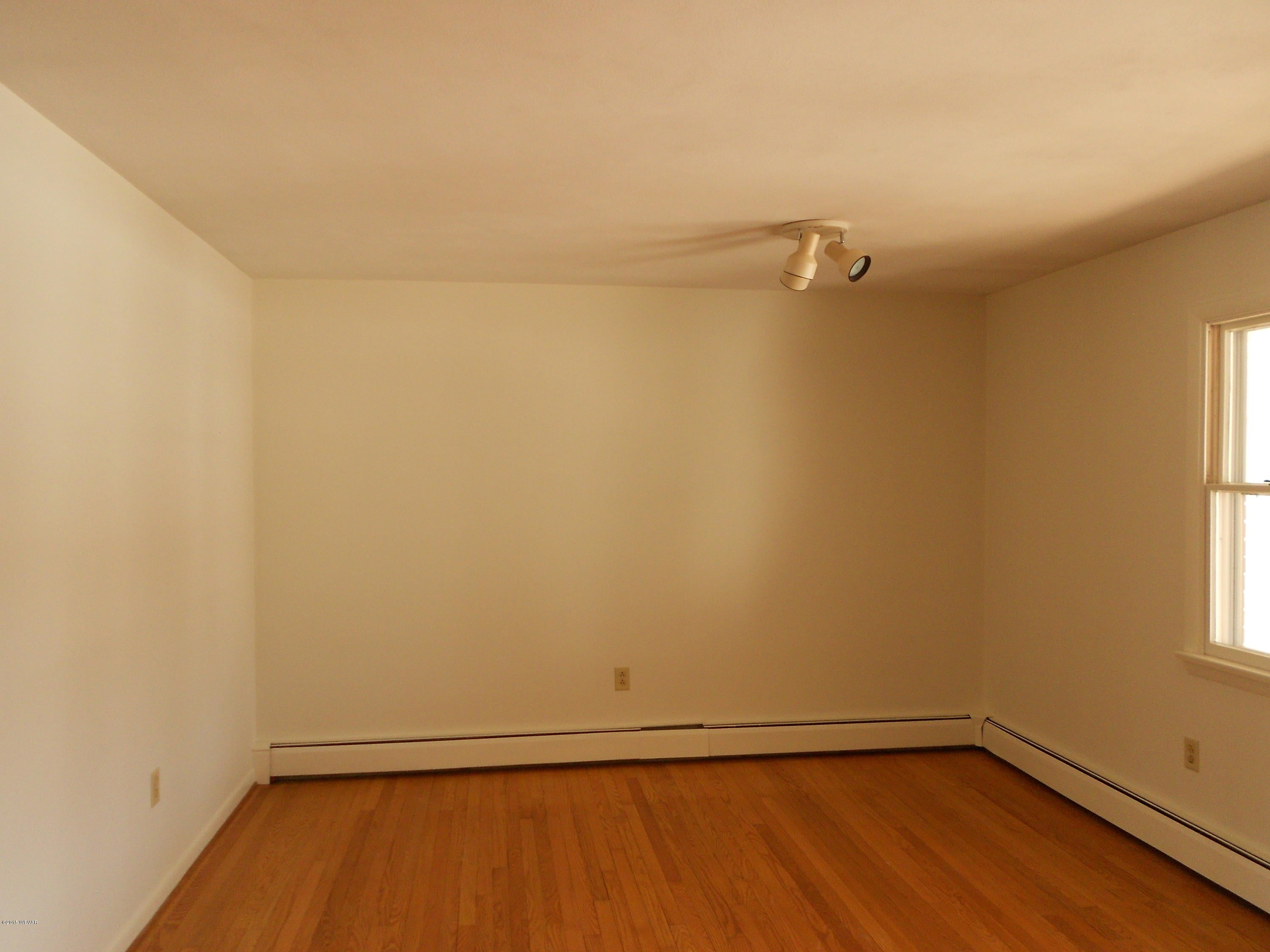 1140 St Davids Road Williamsport, PA 17701 - Photo 5 of 18 DSCN1233.JPG