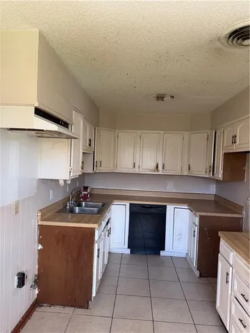 $275,000 | 106 Violet Street, Metairie, LA 70005