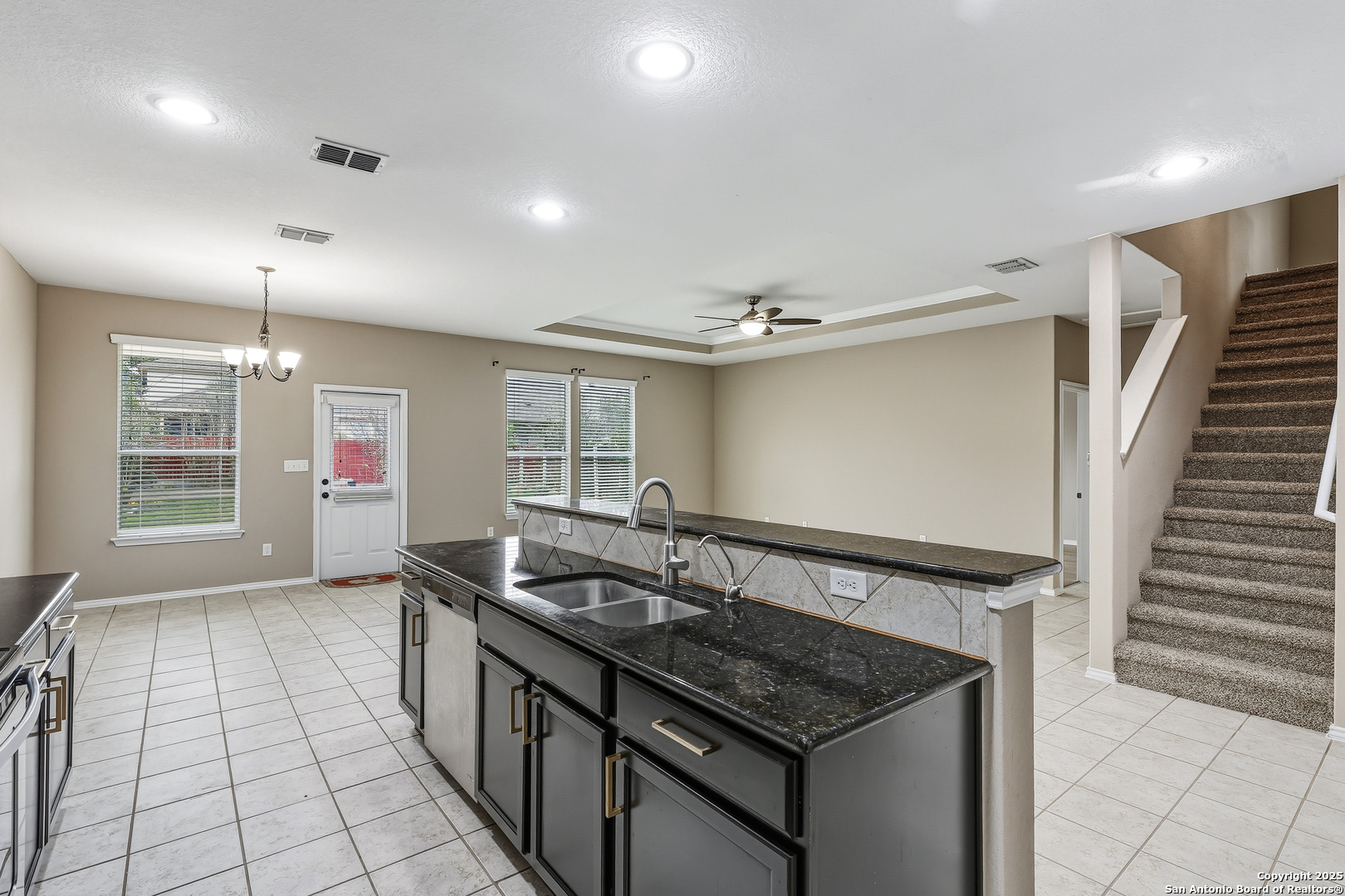 8218 Rustic Terrace San Antonio, TX 78249 - Photo 12 of 31