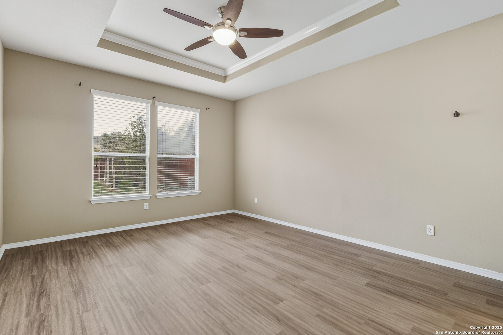 8218 Rustic Terrace San Antonio, TX 78249 - Photo 13 of 31