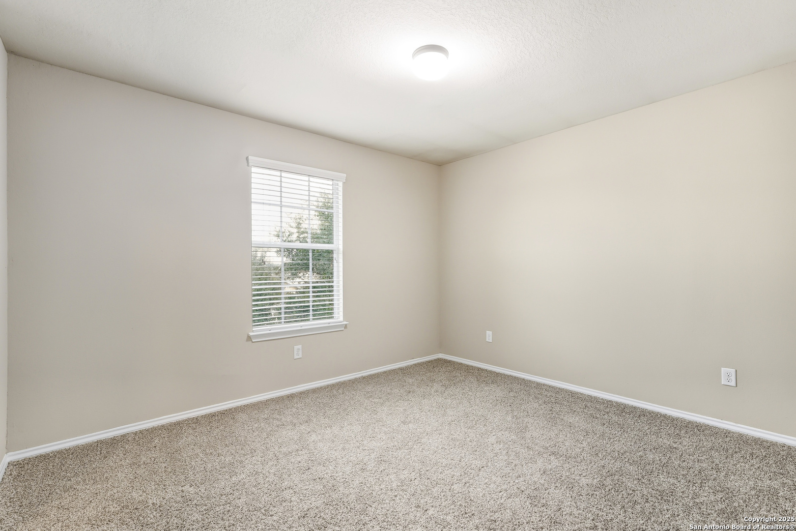 8218 Rustic Terrace San Antonio, TX 78249 - Photo 25 of 31