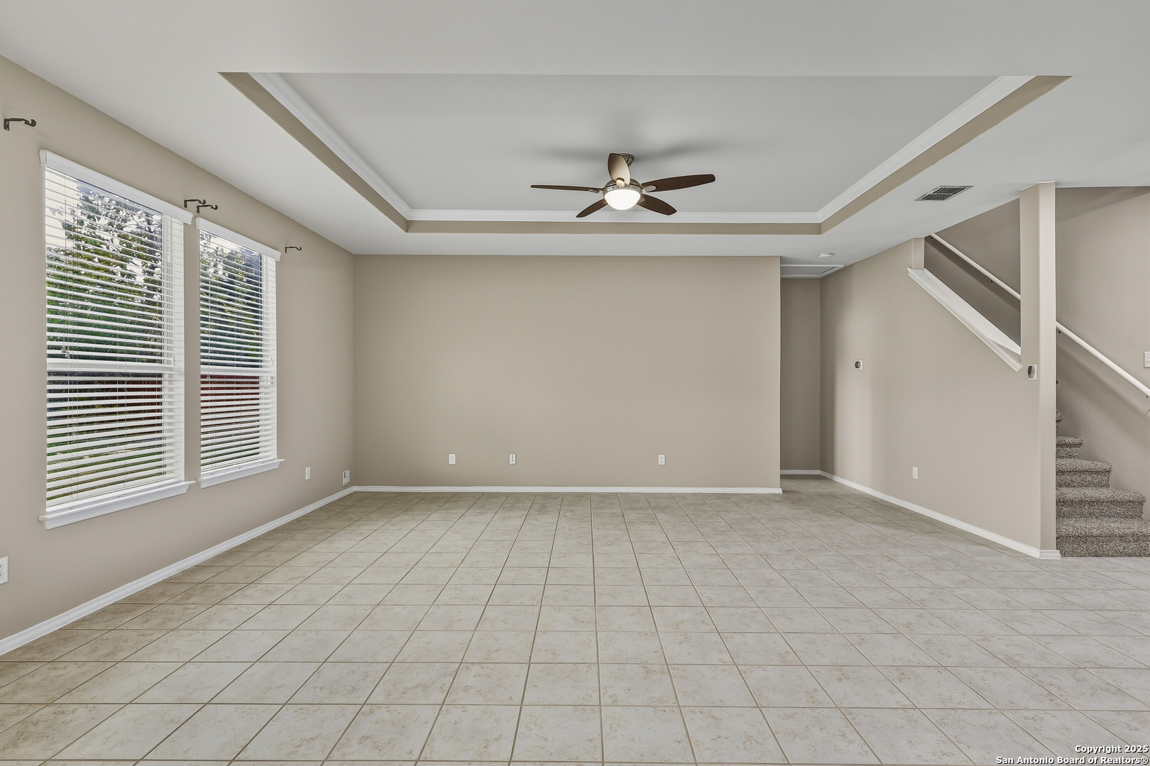 8218 Rustic Terrace San Antonio, TX 78249 - Photo 5 of 31