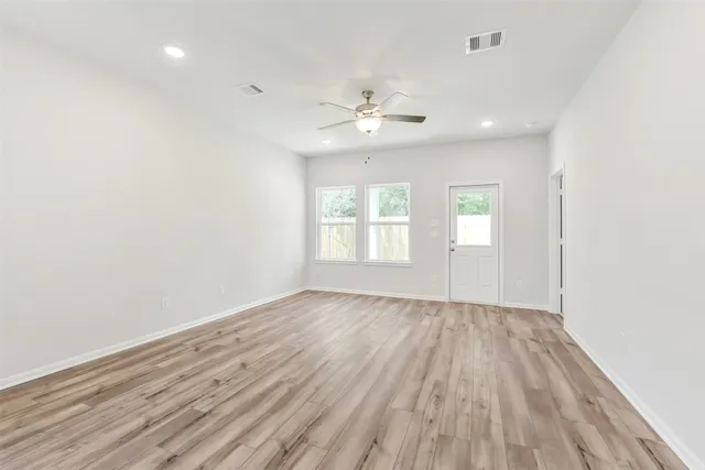 $279,990 | 2037 Caney Creek, Conroe, TX 77301