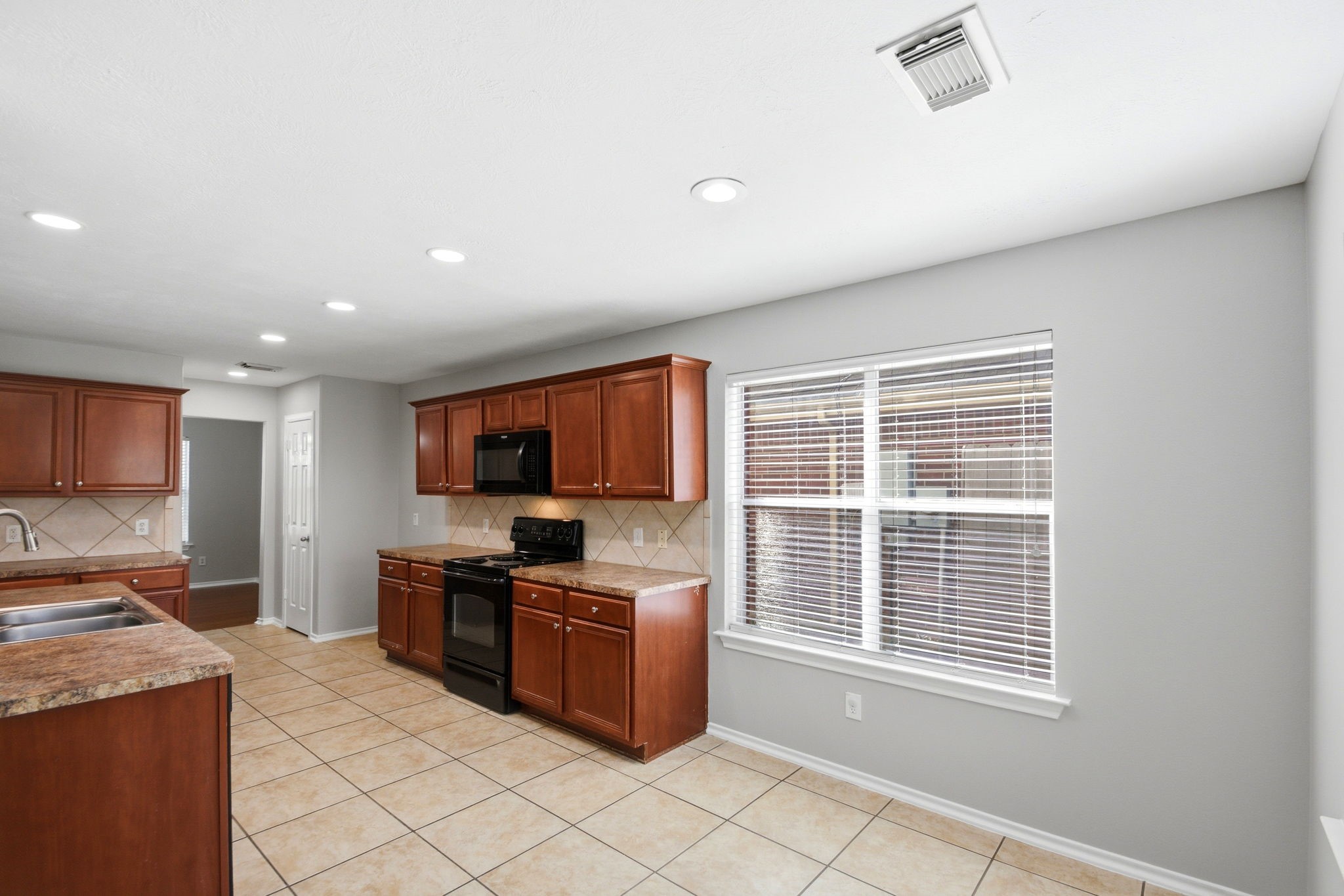 21731 Chanas Court Spring, TX 77388 - Photo 14 of 46