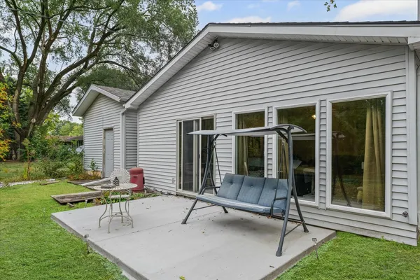 $225,000 | 2013 Southwood Drive, Champaign, IL 61821
