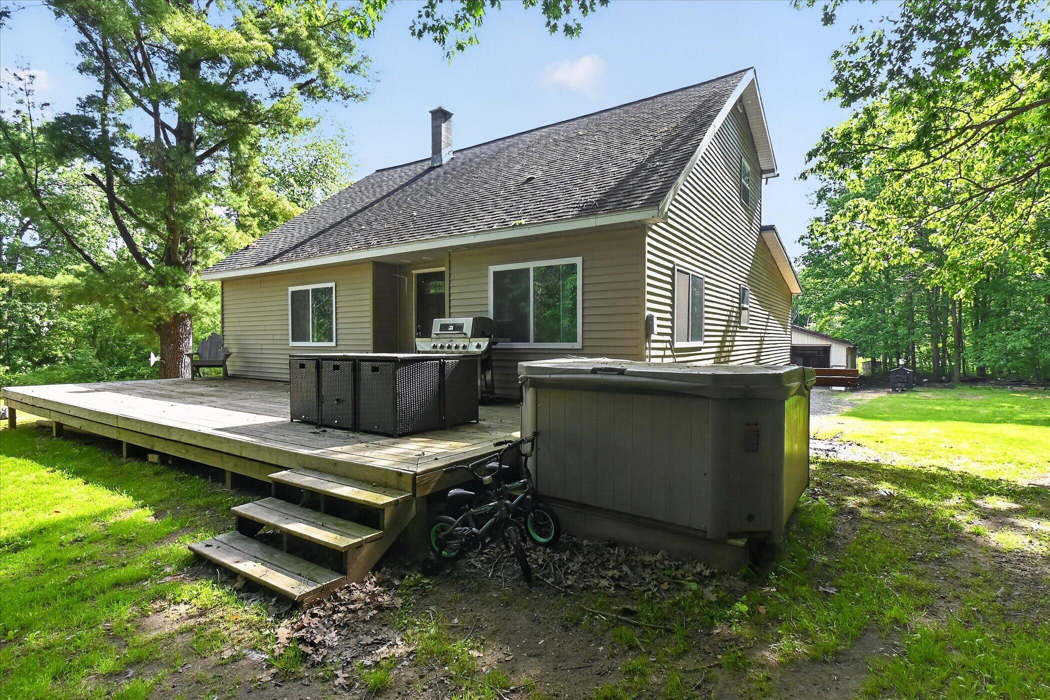 10260 North Ferris Road Riverdale, MI 48877 - Photo 37 of 57 04-10260-N-Ferris-Rd-WindowStill