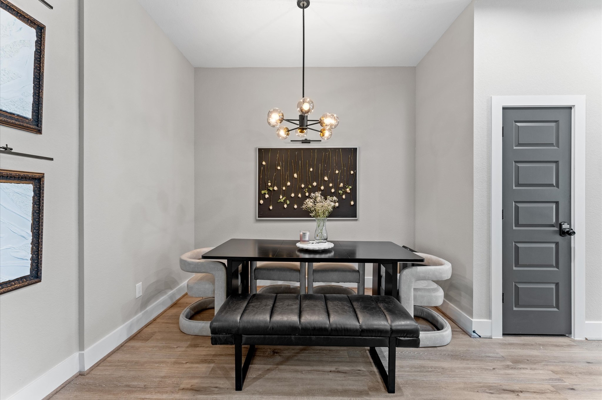 6904 Covington Drive, Unit B Houston, TX 77091 - Photo 7 of 47 a workspace with furniture and window