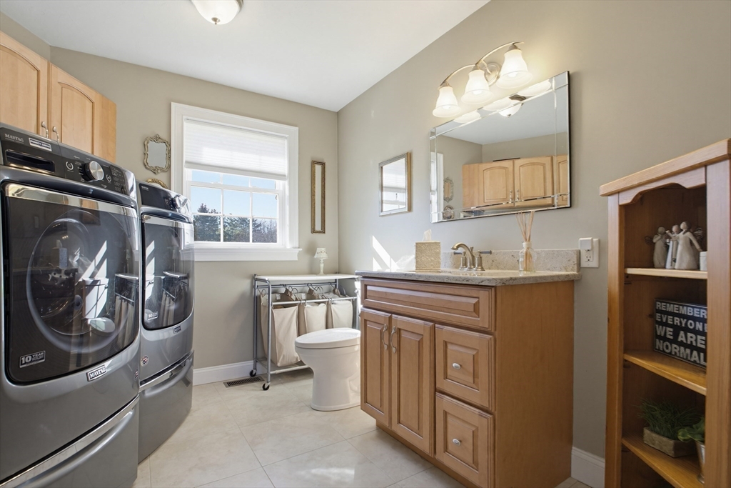 17 Stoneybrook Road Grafton, MA 01536 - Photo 30 of 38