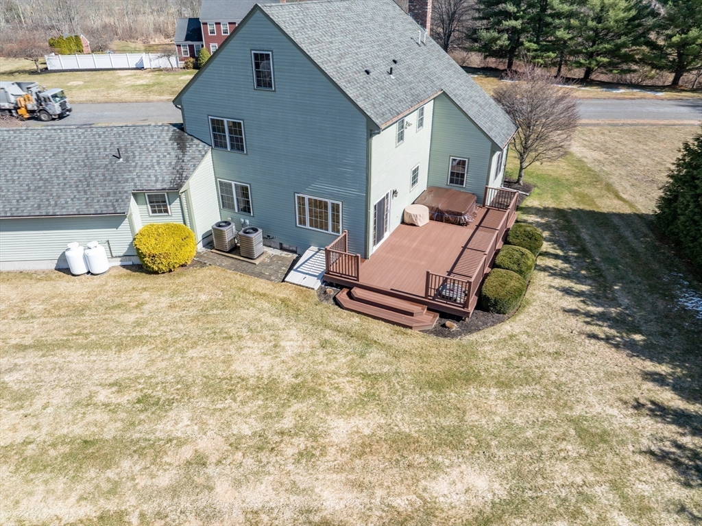 17 Stoneybrook Road Grafton, MA 01536 - Photo 34 of 38