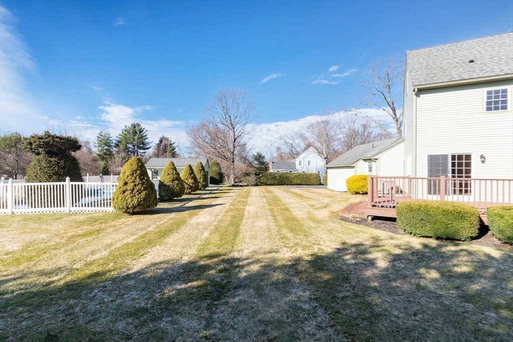 17 Stoneybrook Road Grafton, MA 01536 - Photo 36 of 38