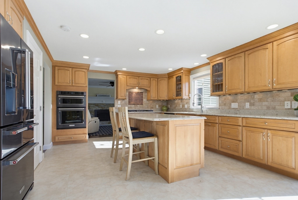 17 Stoneybrook Road Grafton, MA 01536 - Photo 7 of 38