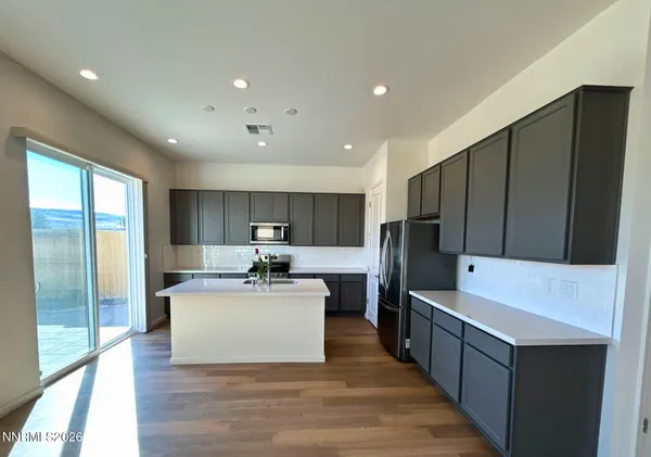 $3,095 | 7840 Hoback Drive, Sparks, NV 89436