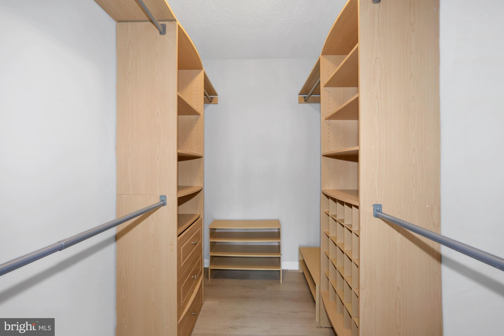 4141 North Henderson Road, Unit 323 Arlington, VA 22203 - Photo 14 of 25