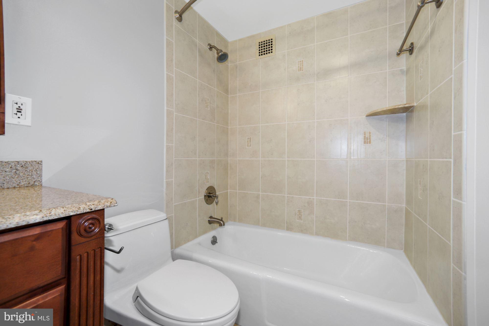 4141 North Henderson Road, Unit 323 Arlington, VA 22203 - Photo 15 of 25