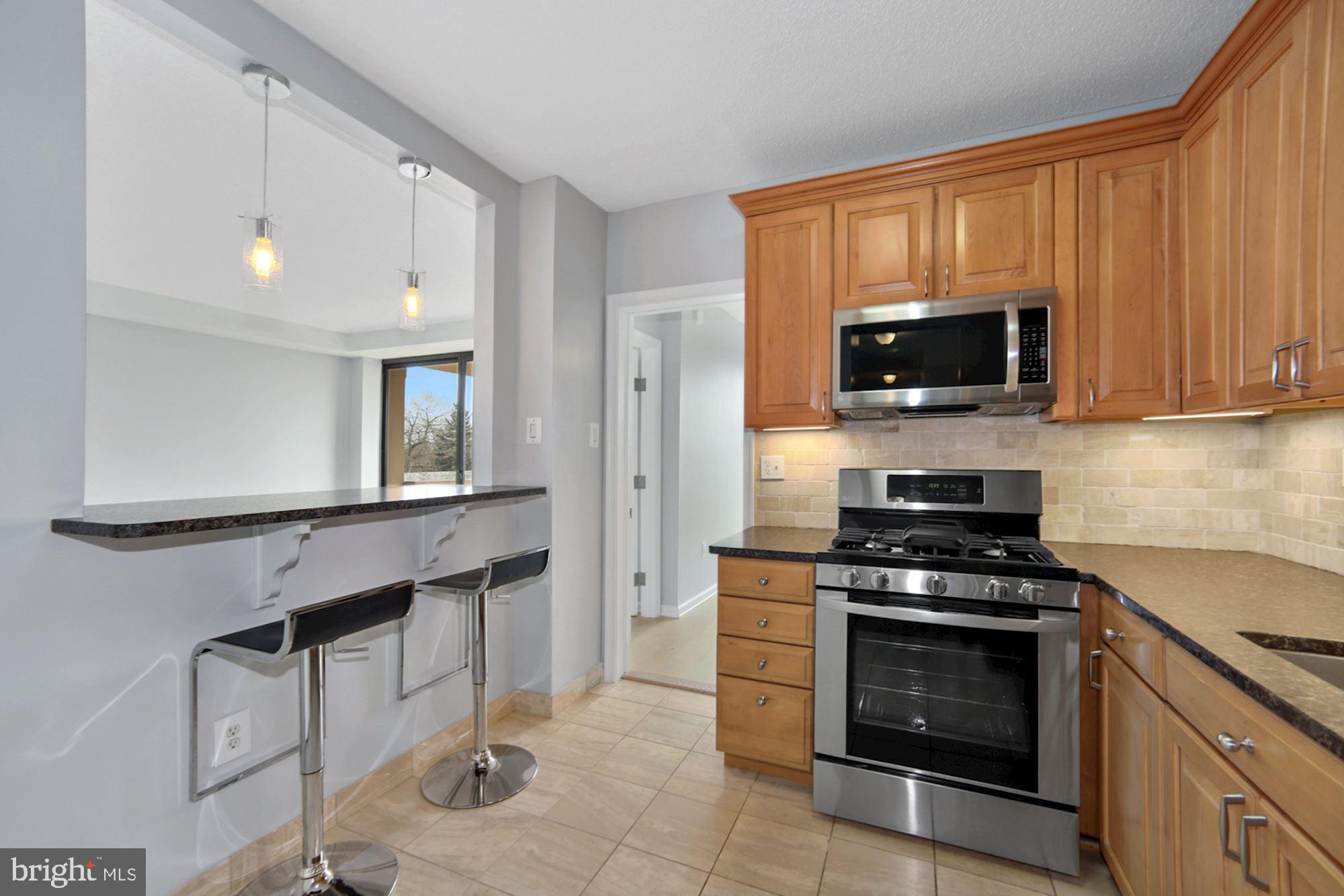 4141 North Henderson Road, Unit 323 Arlington, VA 22203 - Photo 4 of 25